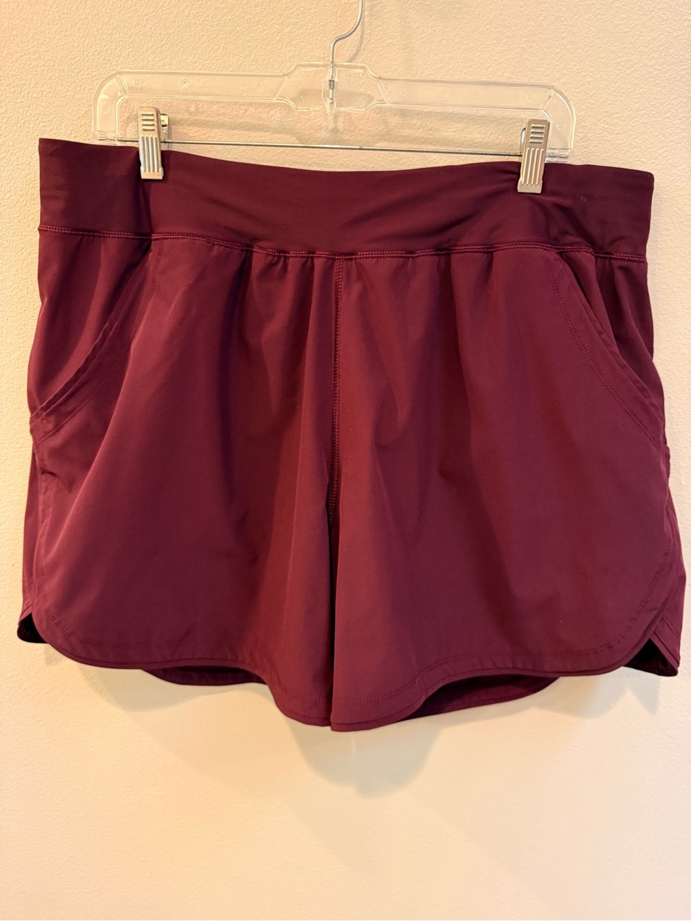Lands' End Women's Swim Shorts in Burgundy